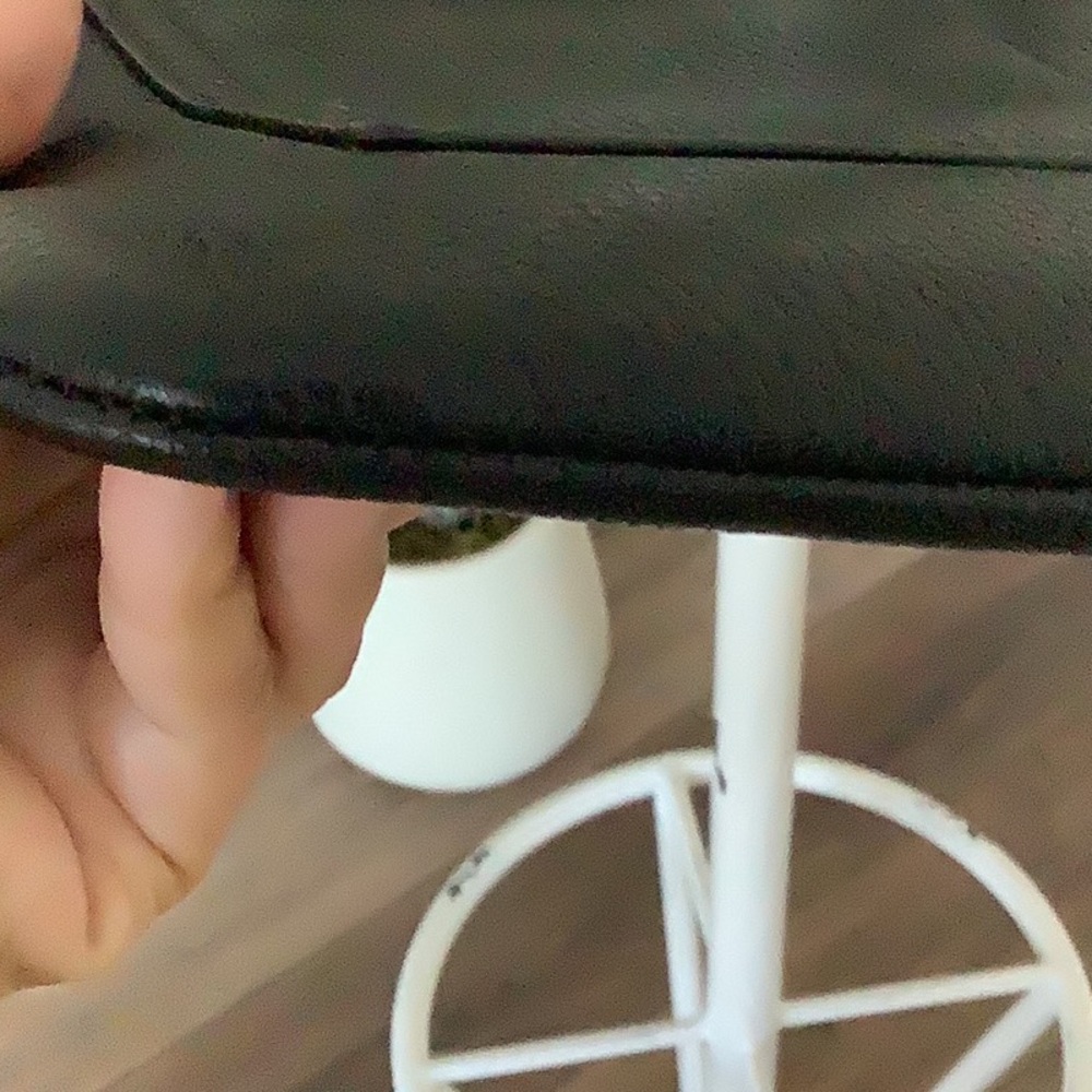 Coach Black Crossbody 🖤🖤🖤 - Picture 4 of 9